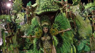 Carnaval de Rio : la fête au rendez-vous malgré le virus Zika
