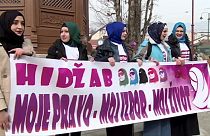Sarajevo: Proteste gegen Hidschab-Verbot