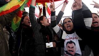 Protesta en Erbil por los bombadeos de Turquía contra el PKK en Irak