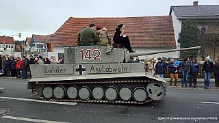 "Asylabwehr": Staatsanwaltschaft ermittelt wegen Karnevals-Panzer