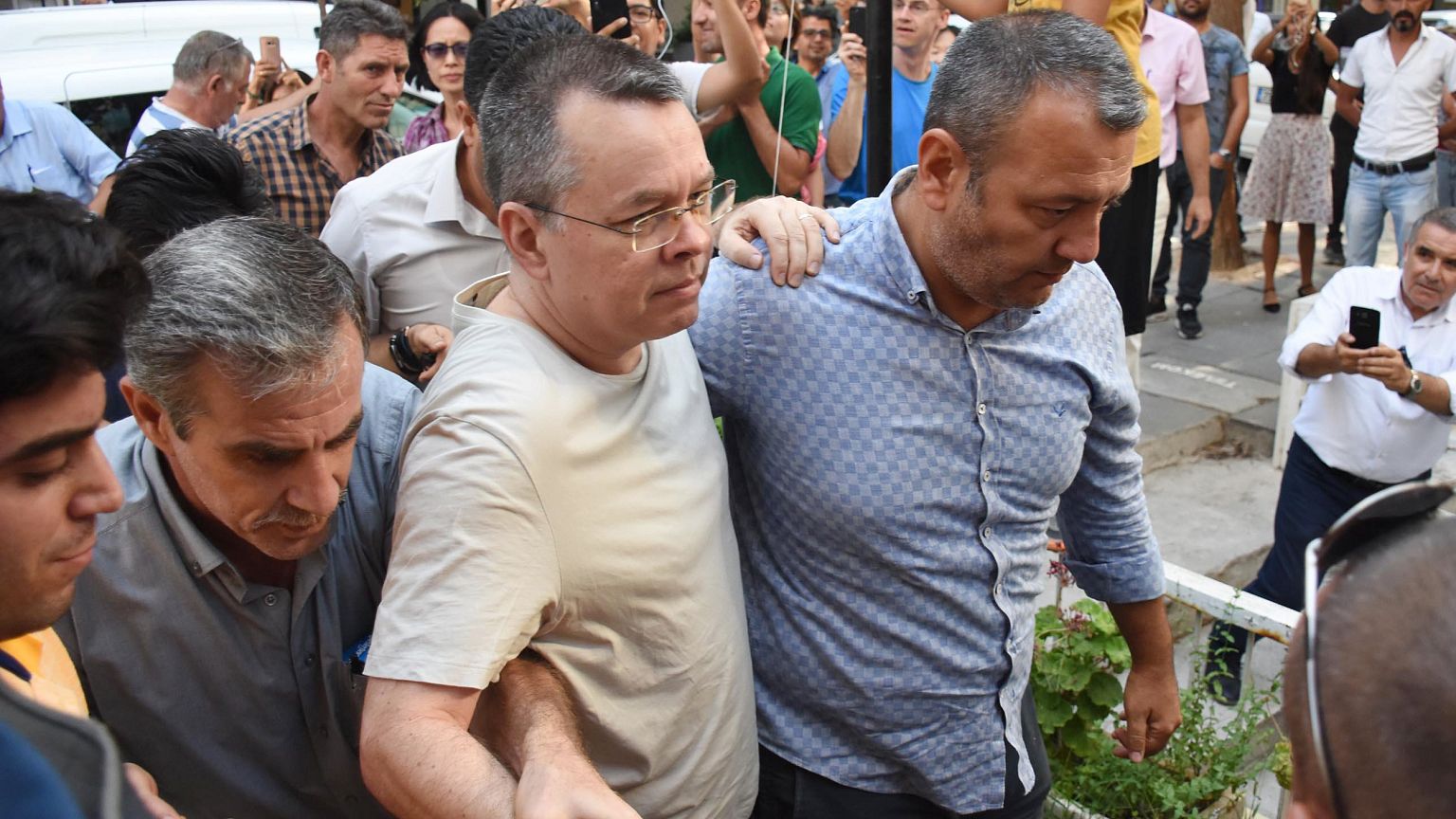Image: North Carolina pastor Andrew Brunson is released from Aliaga Prison 