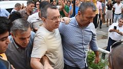 Image: North Carolina pastor Andrew Brunson is released from Aliaga Prison 