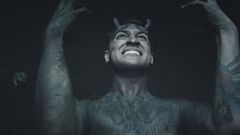 Κορυφή έπιασε ο Μπρέντον Γιούρι των Panic! at the Disco