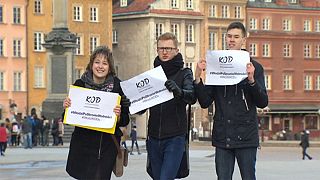 Jornalistas e juízes afastados: Quem está no caminho do governo polaco?
