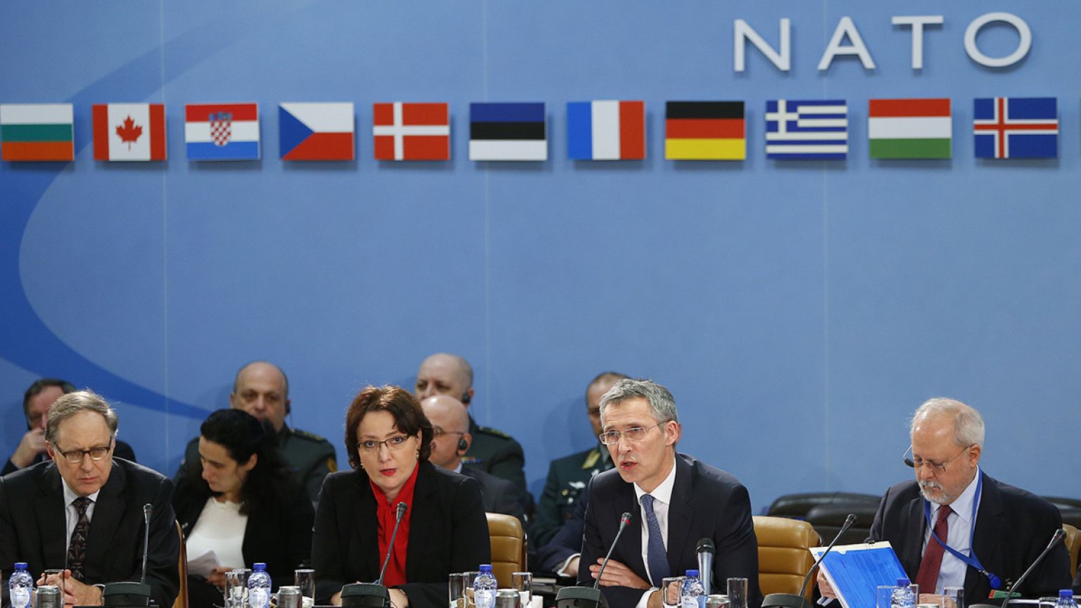 Al via l'operazione Nato nell'Egeo per scoraggiare la traversata dei rifugiati