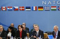 Nato nimmt im Mittelmeer den Kampf gegen Schleuser auf