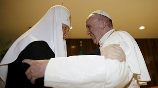 لقاء تاريخي بين رئيسي الكنيستين الكاثوليكية والأرثوذكسية