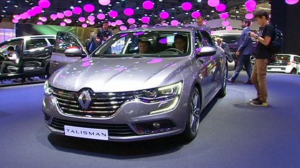 Lucros da Renault sobem 49 por cento em 2015 Lucros da Renault sobem 49 por cento em 2015