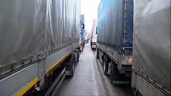 Ukraine verhängt Einreiseverbot für russische LKWs - Medwedew: „Alles Verrückte und Banditen“