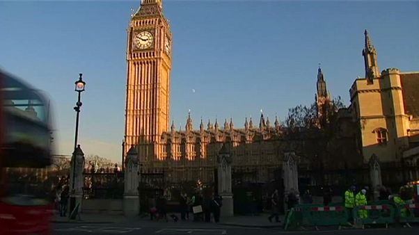 Βρετανία: Οι συνέπειες ενδεχόμενου Brexit στην οικονομία Βρετανία: Οι συνέπειες ενδεχόμενου Brexit στην οικονομία