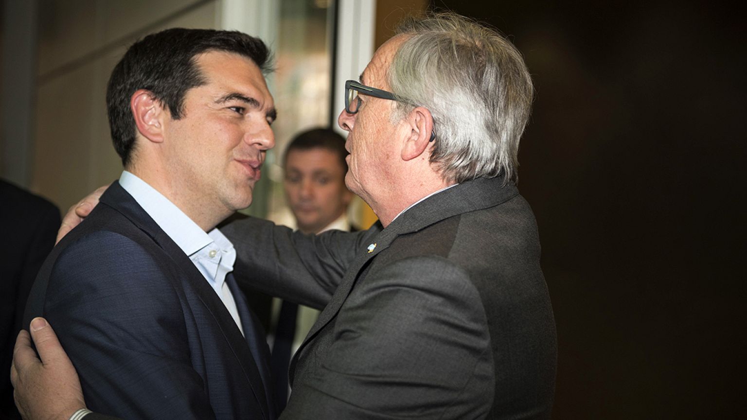 Κρίσιμες επαφές Τσίπρα στις Βρυξέλλες για προσφυγικό-αξιολόγηση