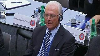 Carton jaune pour Franz Beckenbauer