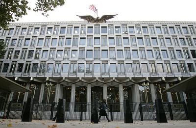The old U.S. Embassy building in London\'s Mayfair district.