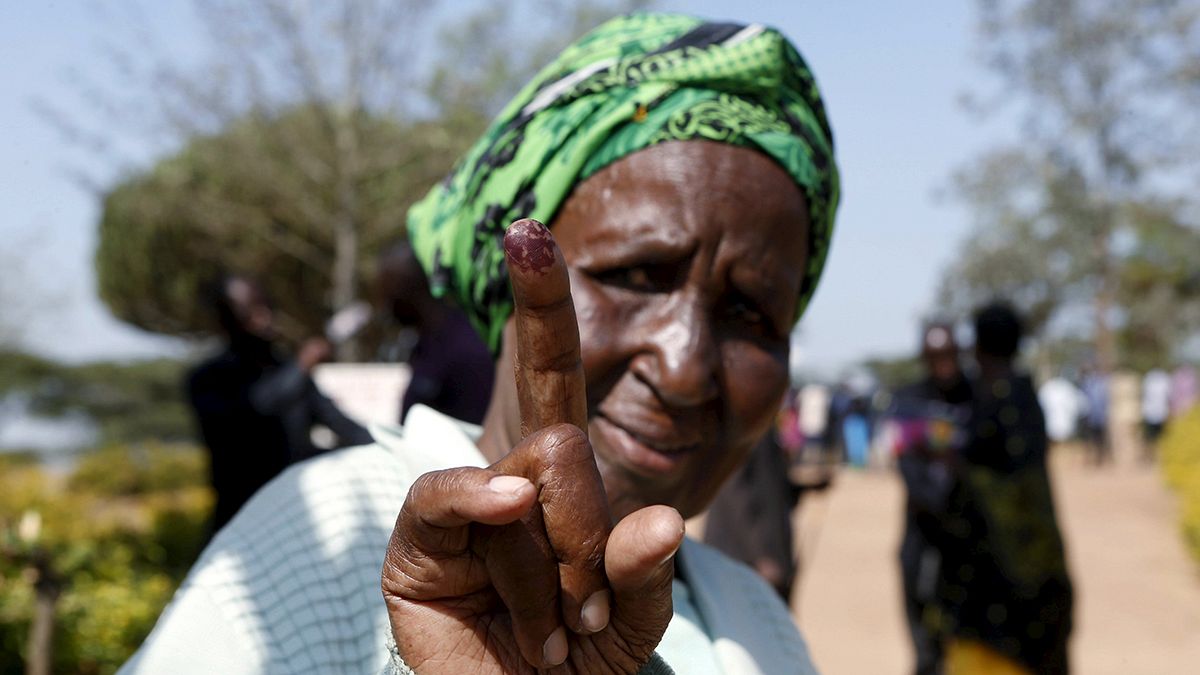 Выборы в Уганде: избираются президент и парламент