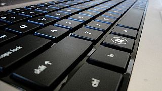Senegal to provide university students with computers