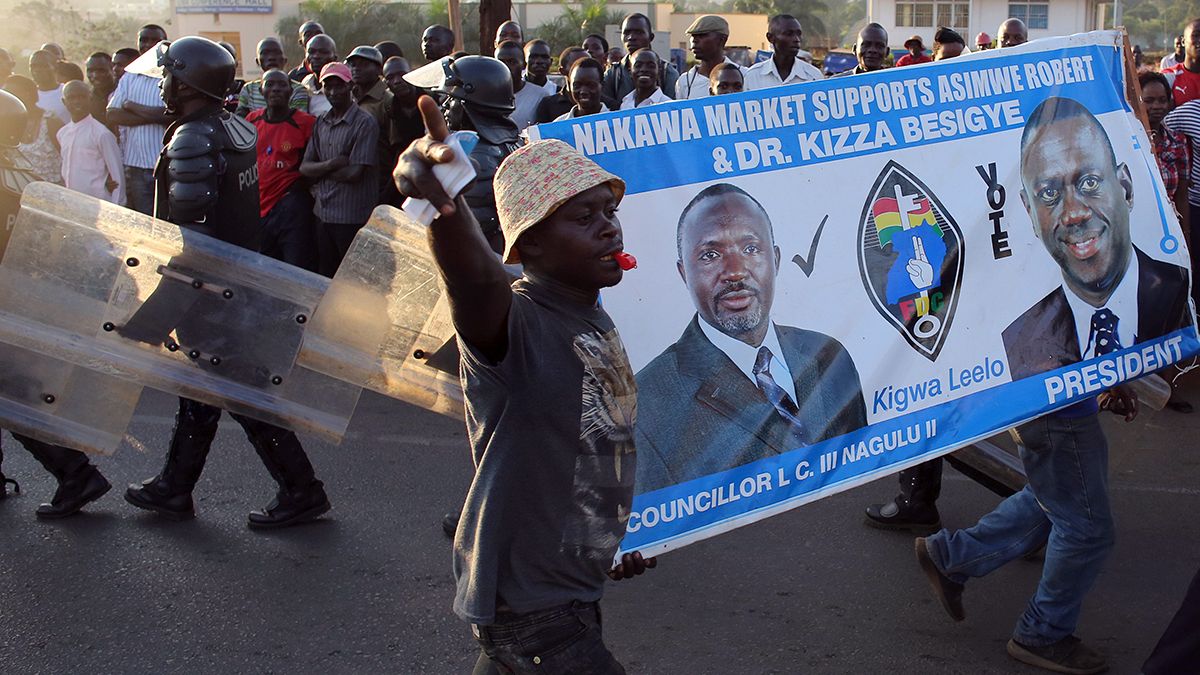 Vor Präsidentschaftswahl: Ugandischer Oppositionsführer verhaftet
