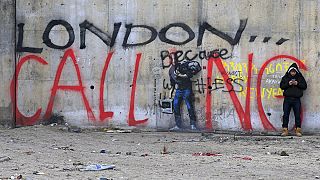 Calais: da "Selva" para os contentores