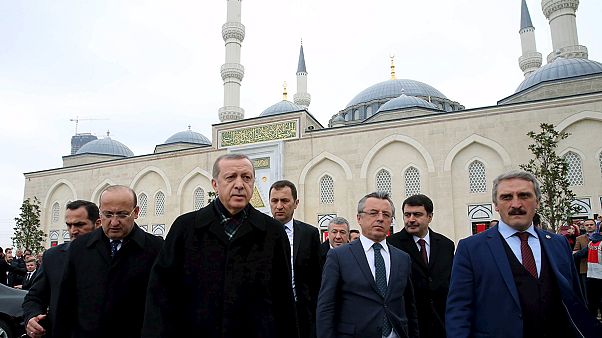 Streit zwischen Türkei und USA eskaliert - TAK bekennt sich zu Ankara-Anschlag Streit zwischen Türkei und USA eskaliert - TAK bekennt sich zu Ankara-Anschlag