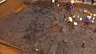 3000-year-old wheel dug up from mud in the UK