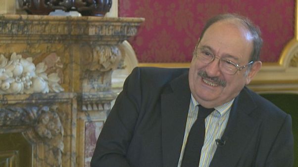 Απεβίωσε ο Ουμπέρτο Έκο Απεβίωσε ο Ουμπέρτο Έκο