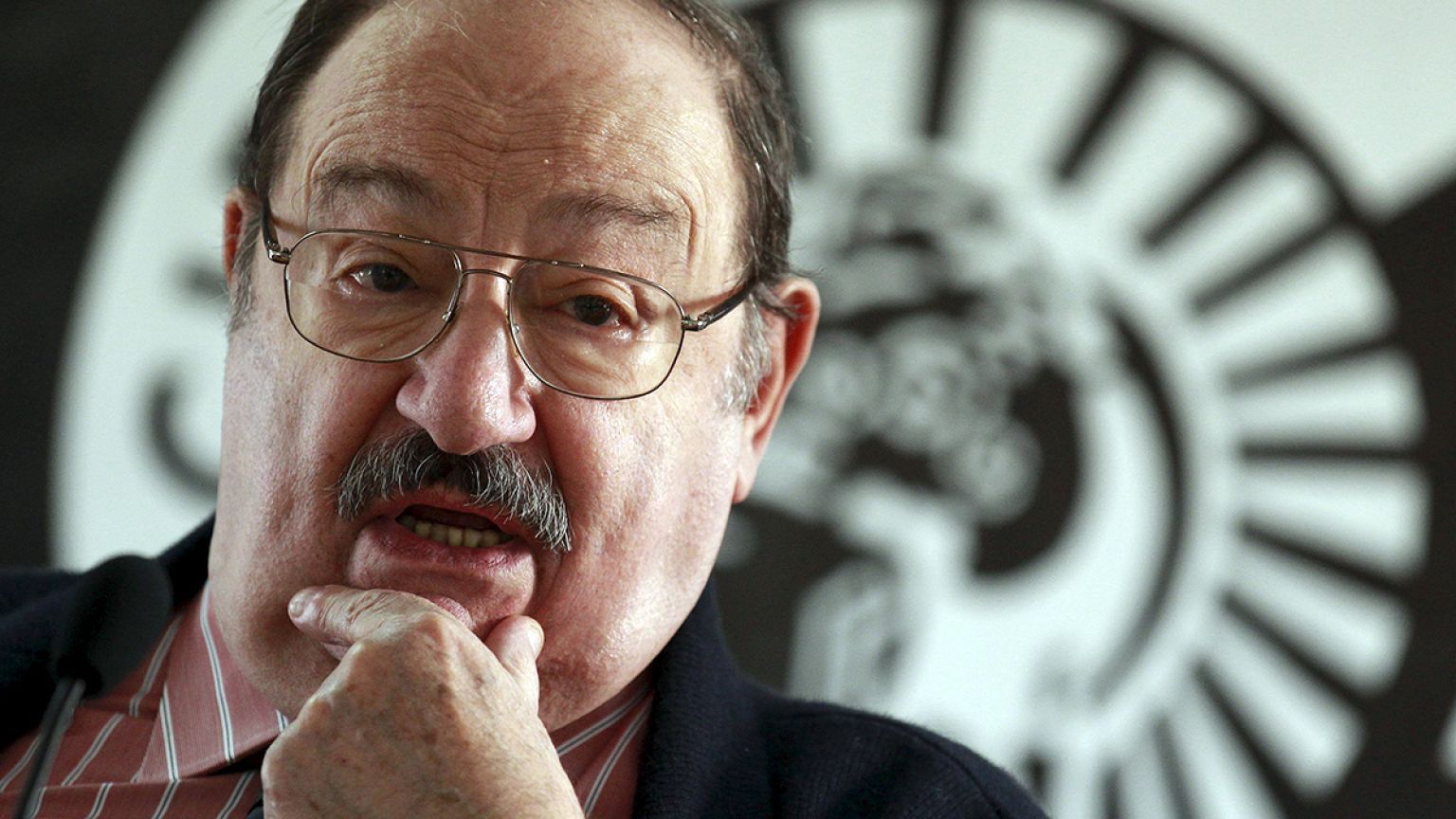 El escritor italiano Umberto Eco fallece a los 84 años en Milán
