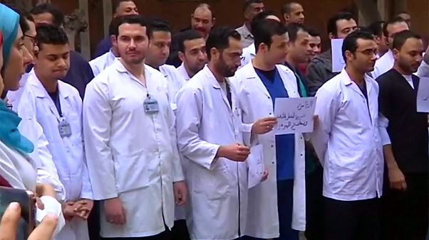Médicos do Egipto contra brutalidade policial Médicos do Egipto contra brutalidade policial
