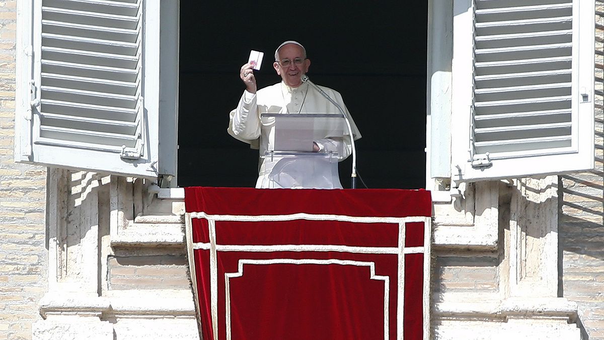 Pope Francis calls for death penalty to be scrapped worldwide