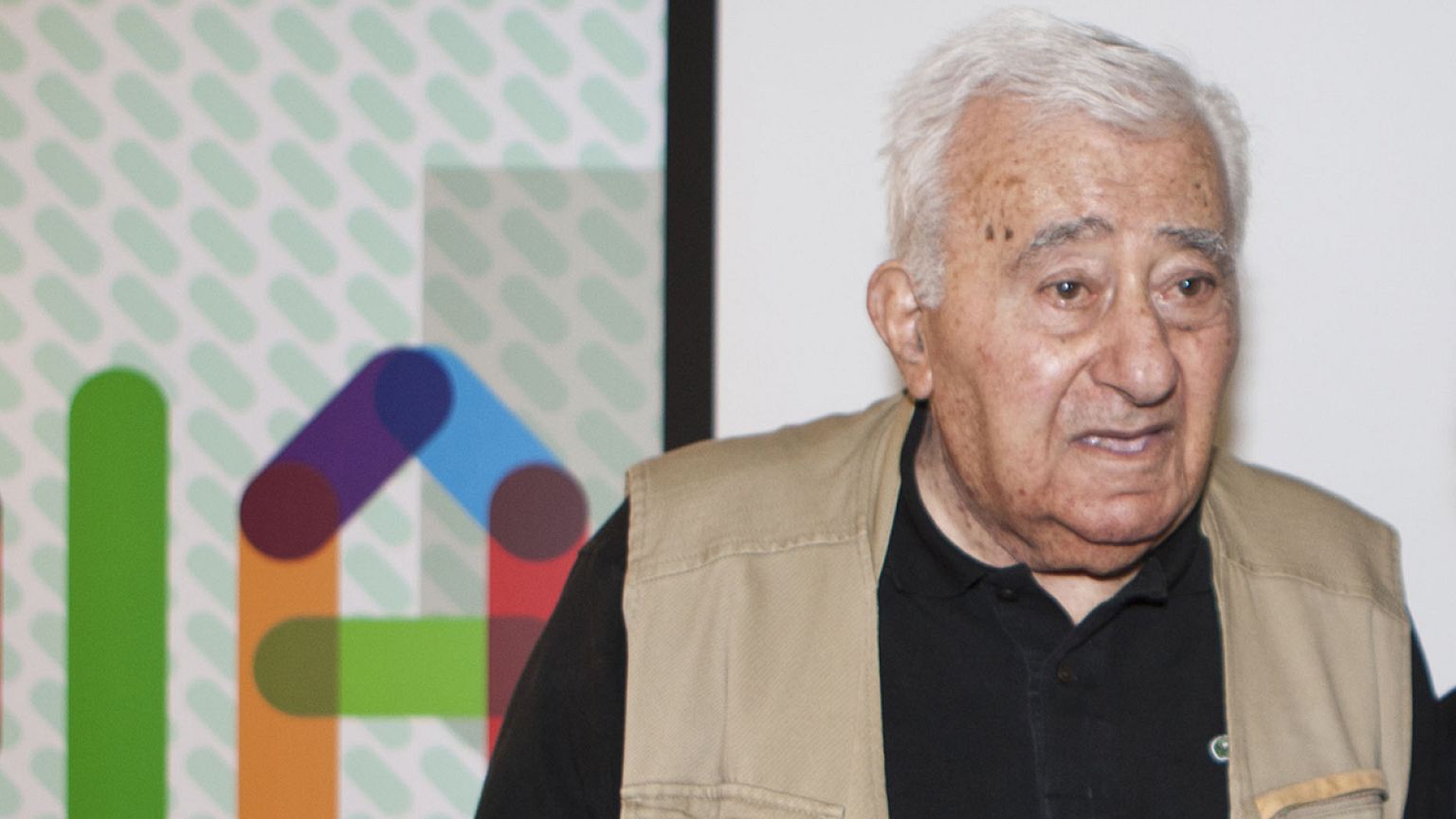 Ελλάδα: Πέθανε το «μάτι» της Θεσσαλονίκης, ο θρυλικός φωτορεπόρτερ Γιάννης Κυριακίδης