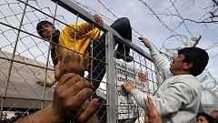 Tausende Flüchtlinge stauen sich an Griechenlands Grenze zu Mazedonien