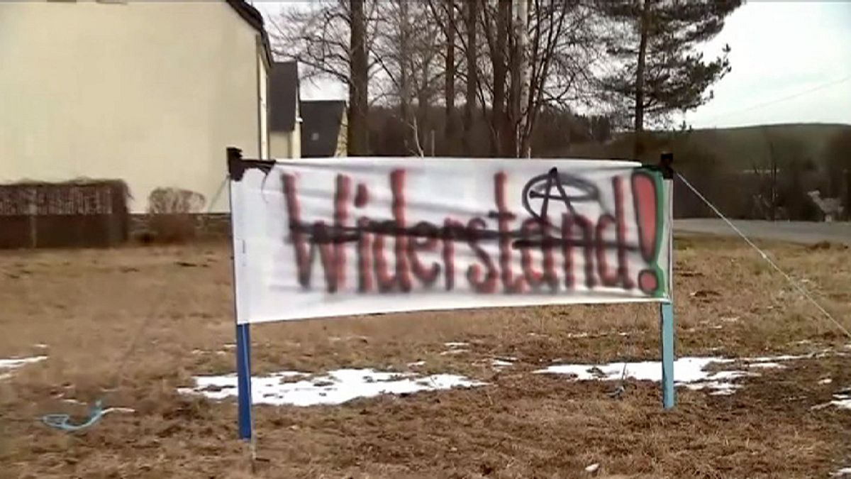 Almanya'da sığınmacılara ırkçı saldırıların şoku sürüyor