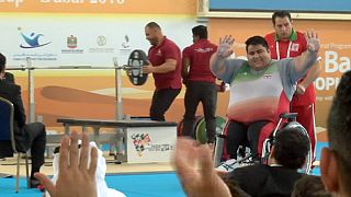 Powerlifting: Rahman breaks world record