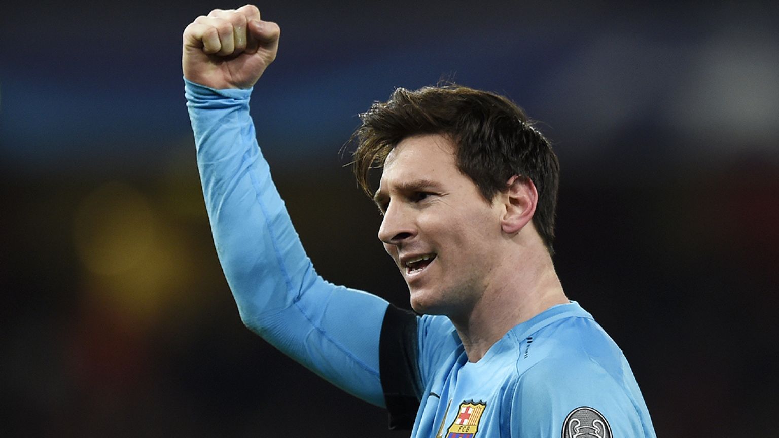 Messi on target twice as Barcelona beat Arsenal