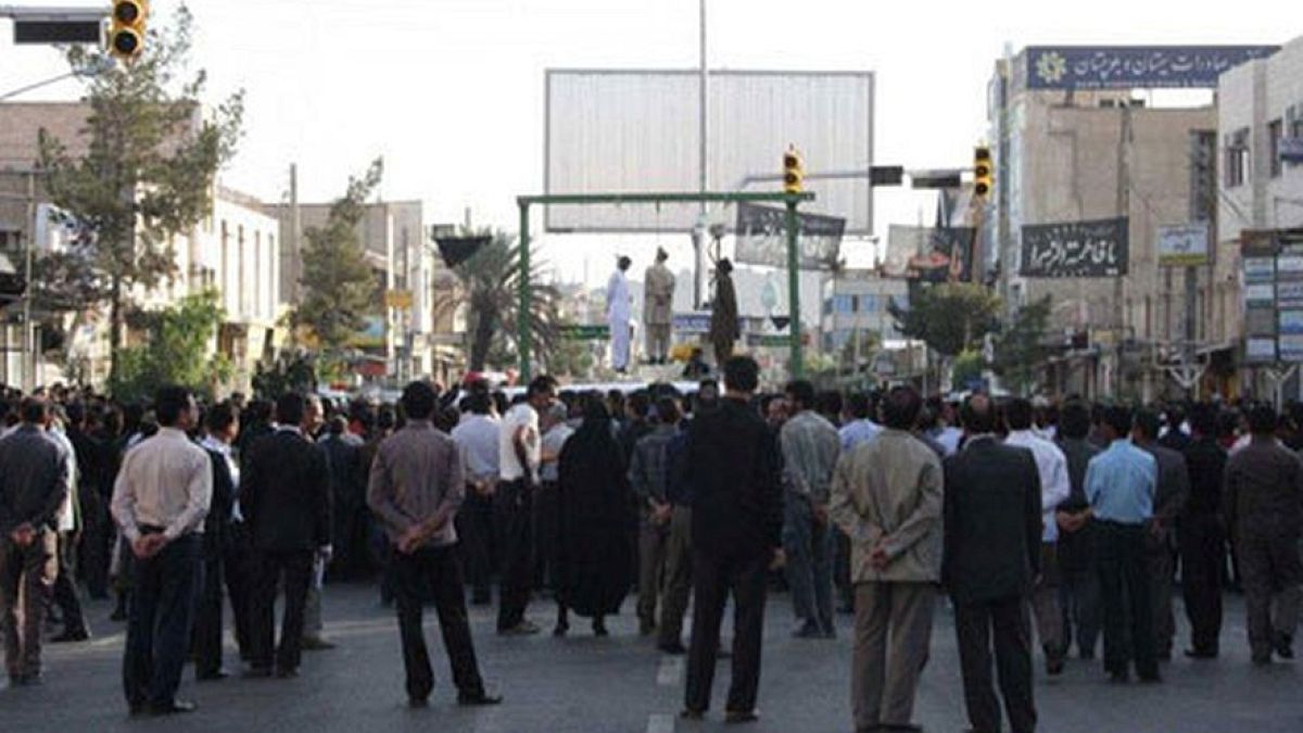 Irán: ejecutan a todos los hombres de una aldea por tráfico de drogas