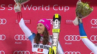Holdener and Hirscher triumph in city parallel slalom race