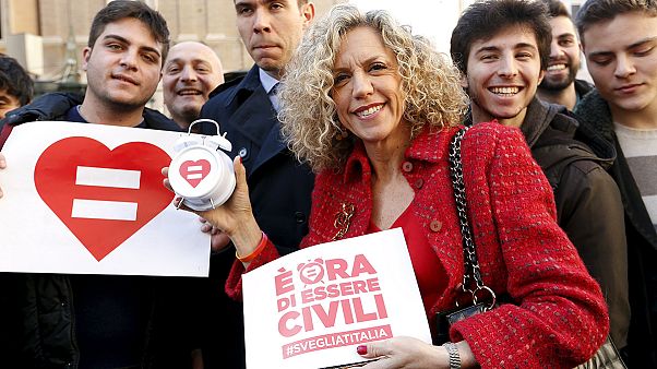 El Senado italiano aprueba la primera ley del país sobre uniones civiles El Senado italiano aprueba la primera ley del país sobre uniones civiles