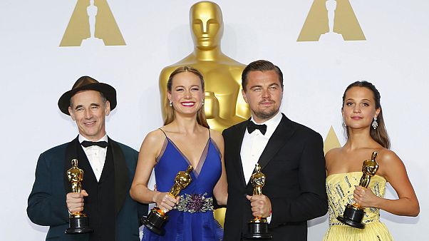Βραβεία Όσκαρ 2016: Το «Spotlight» Καλύτερη Ταινία - Η ώρα του Ντι Κάπριο Βραβεία Όσκαρ 2016: Το «Spotlight» Καλύτερη Ταινία - Η ώρα του Ντι Κάπριο