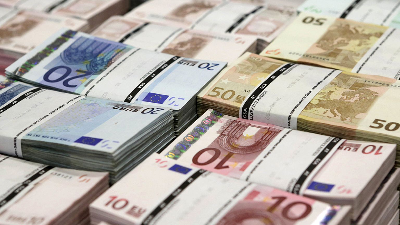 Eurozona: inflazione preliminare negativa in febbraio