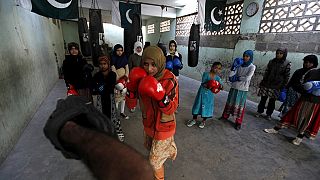 Karachi girls take to boxing