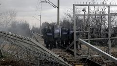 Flüchtlingsstau in Mazedonien, andere kommen in Italien an