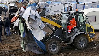 Disturbios en Calais en el desmantelamiento de la "jungla"