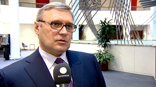 Kasyanov, antigo primeiro-ministro russo: "Partilho a visão de uma Europa única de Lisboa a Vladivostoque" Kasyanov, antigo primeiro-ministro russo: "Partilho a visão de uma Europa única de Lisboa a Vladivostoque"