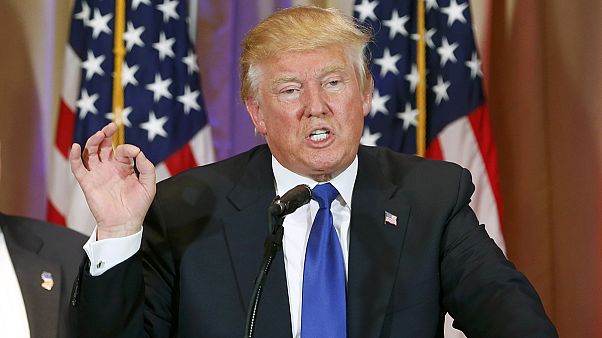 Donald Trump gibt sich siegesgewiss und holt zum Schlag gegen Clinton aus Donald Trump gibt sich siegesgewiss und holt zum Schlag gegen Clinton aus