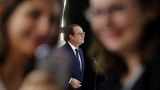 Online abuse sours Hollande's use of live video application Periscope