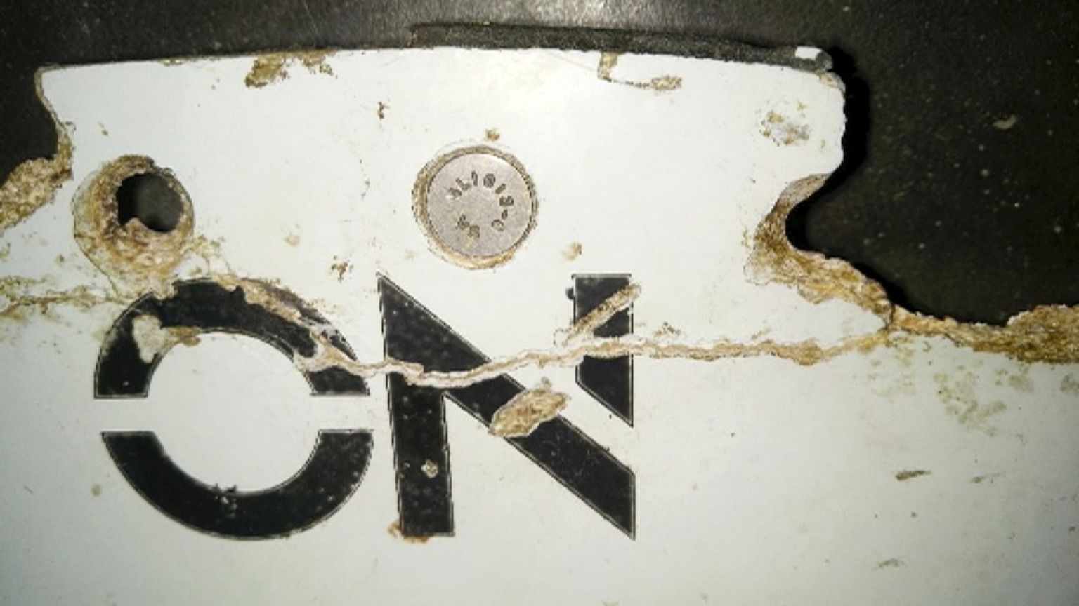 Nach zwei Jahren: Möglicherweise Flugzeugteil von MH370 in Mosambik gefunden