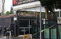 Turchia: a Istanbul spari contro una stazione di polizia, uccise le due assalitrici