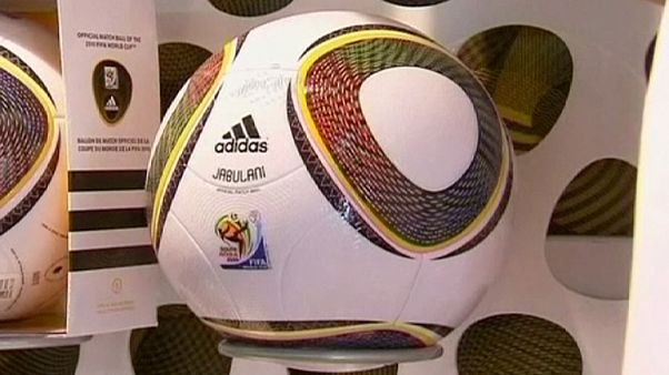Евро-2016 плюс Олимпиада: Adidas ждет роста прибыли в этом году Евро-2016 плюс Олимпиада: Adidas ждет роста прибыли в этом году