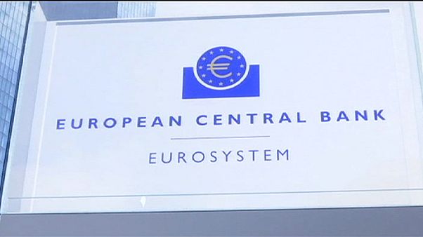 انخفاض نشاط قطاع الخدمات في منطقة اليورو بشهر فبراير 2016 انخفاض نشاط قطاع الخدمات في منطقة اليورو بشهر فبراير 2016