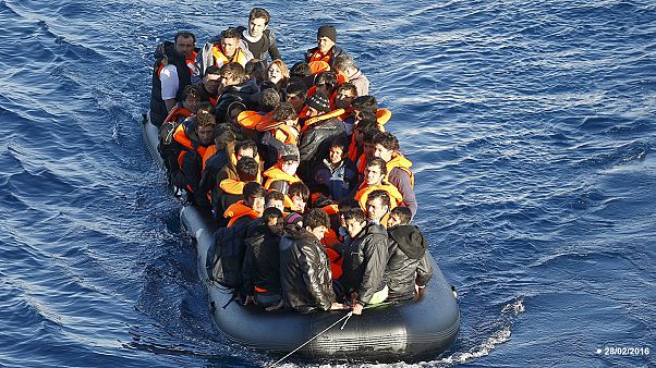 La crisis migratoria pone a prueba a los equipos de rescate en el Mediterráneo La crisis migratoria pone a prueba a los equipos de rescate en el Mediterráneo