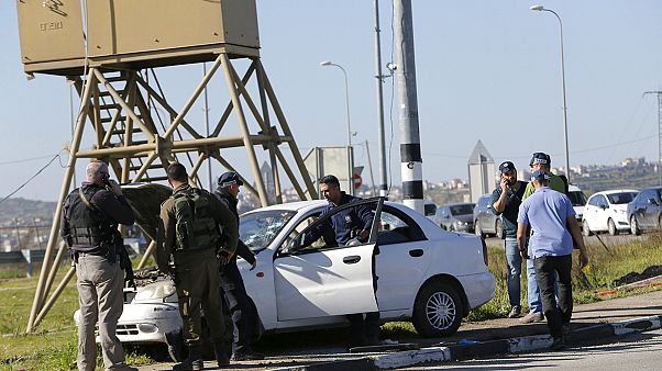 Nach Autoattacke: Israelische Soldaten erschießen Palästinenserin Nach Autoattacke: Israelische Soldaten erschießen Palästinenserin