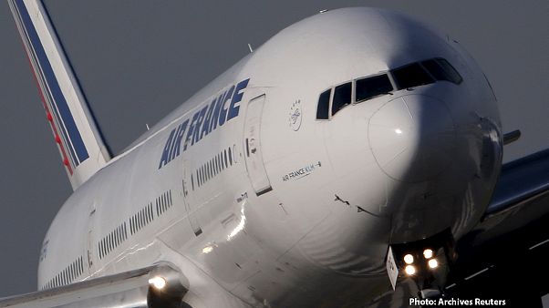 Air France plane narrowly avoids collision with drone Air France plane narrowly avoids collision with drone